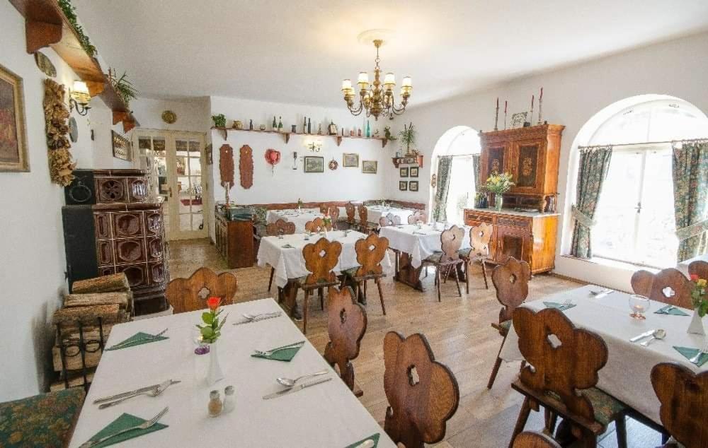 Lesni Hotel Perslak Nová Bystřice Dış mekan fotoğraf