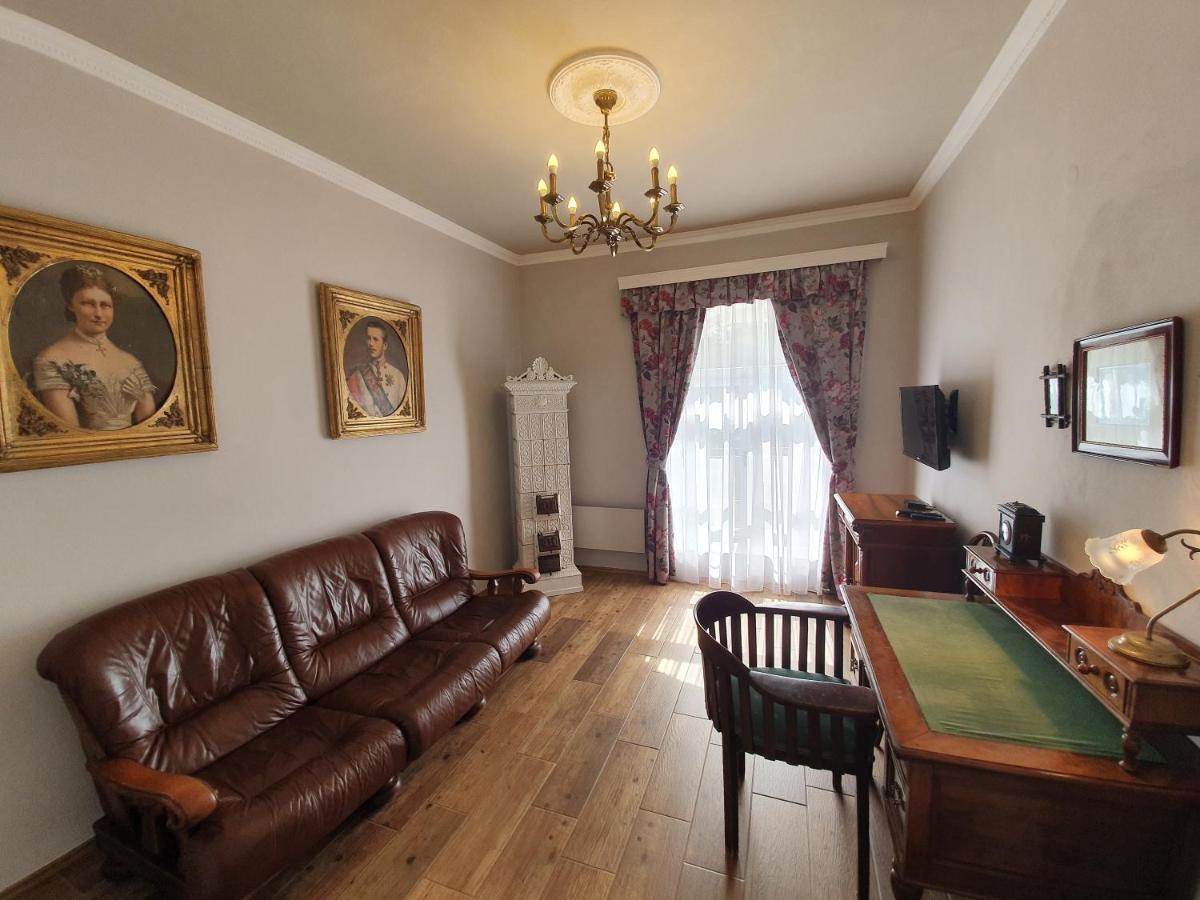 Lesni Hotel Perslak Nová Bystřice Dış mekan fotoğraf