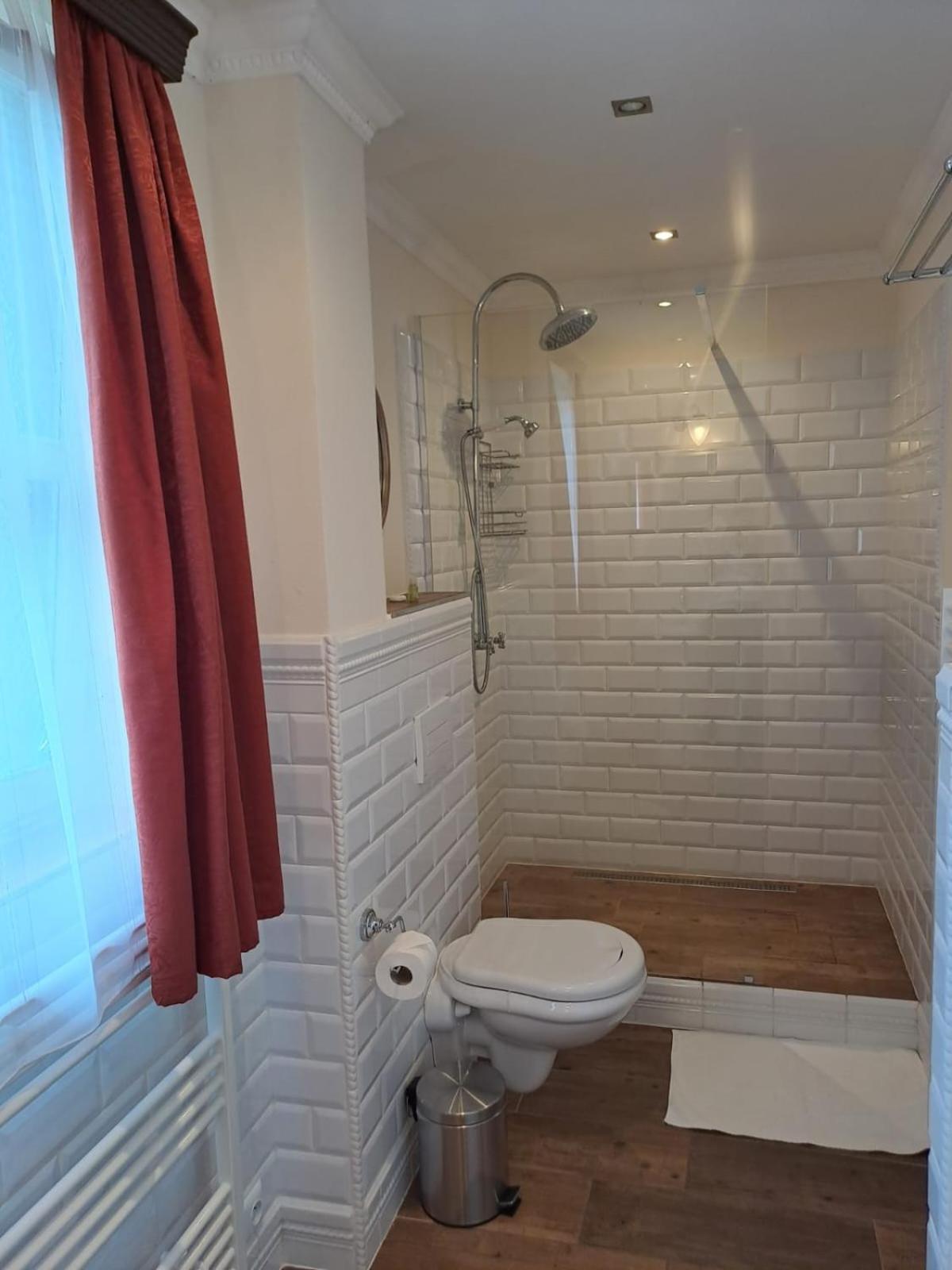 Lesni Hotel Perslak Nová Bystřice Dış mekan fotoğraf