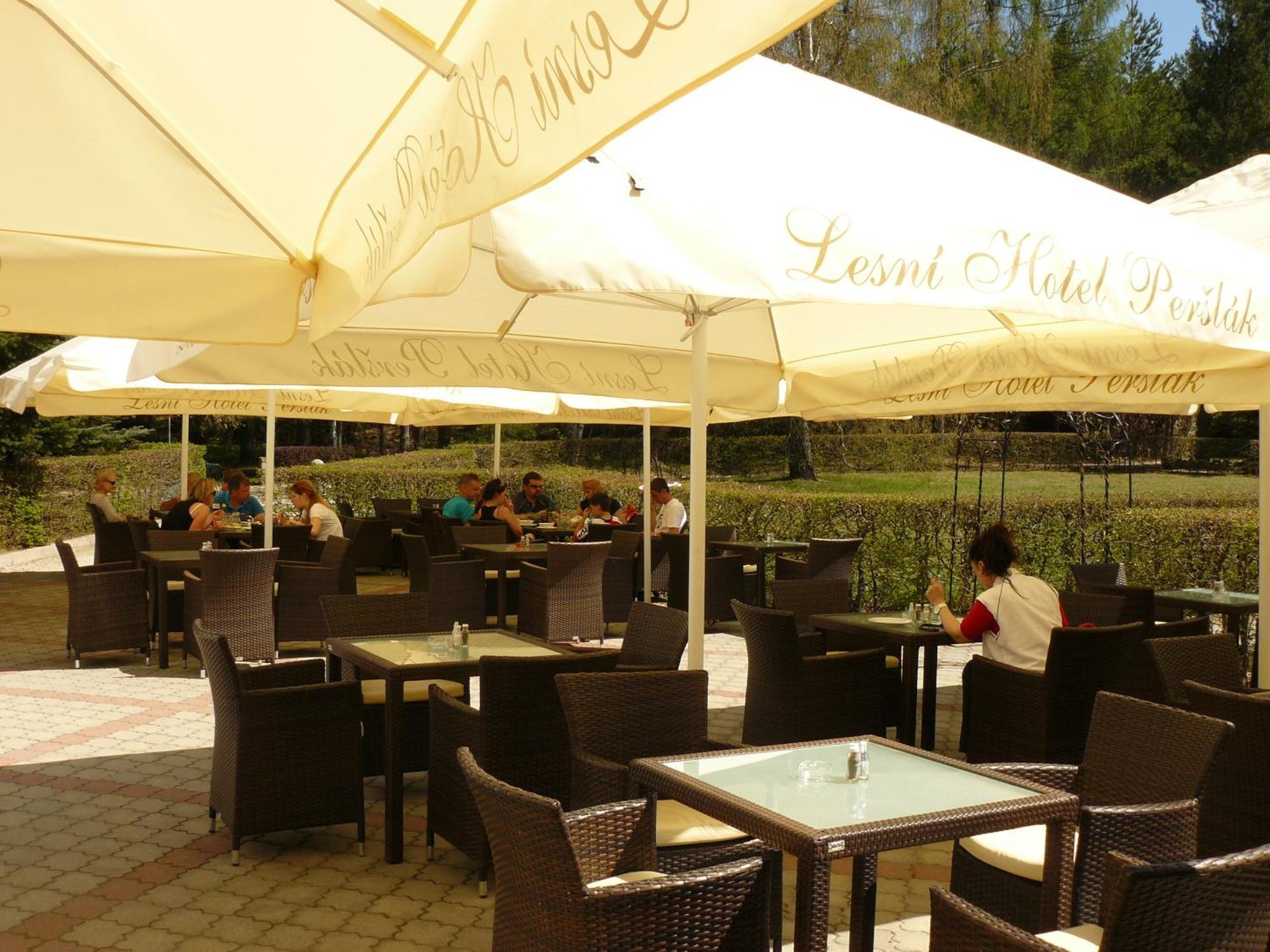 Lesni Hotel Perslak Nová Bystřice Dış mekan fotoğraf