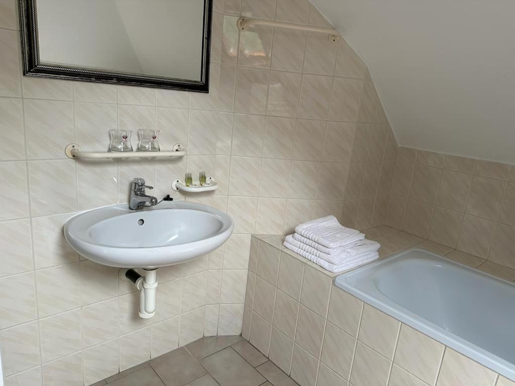 Lesni Hotel Perslak Nová Bystřice Dış mekan fotoğraf