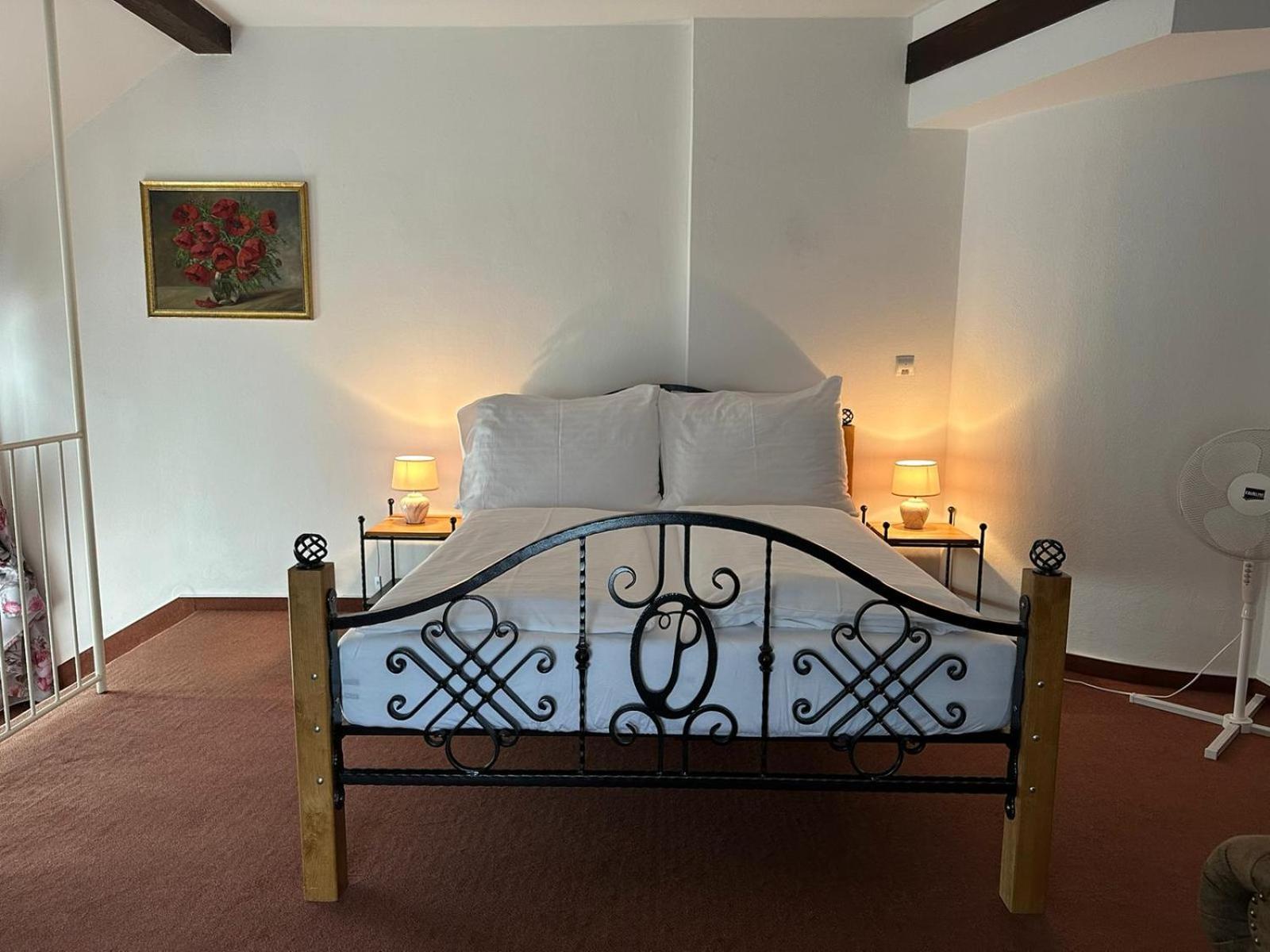 Lesni Hotel Perslak Nová Bystřice Dış mekan fotoğraf
